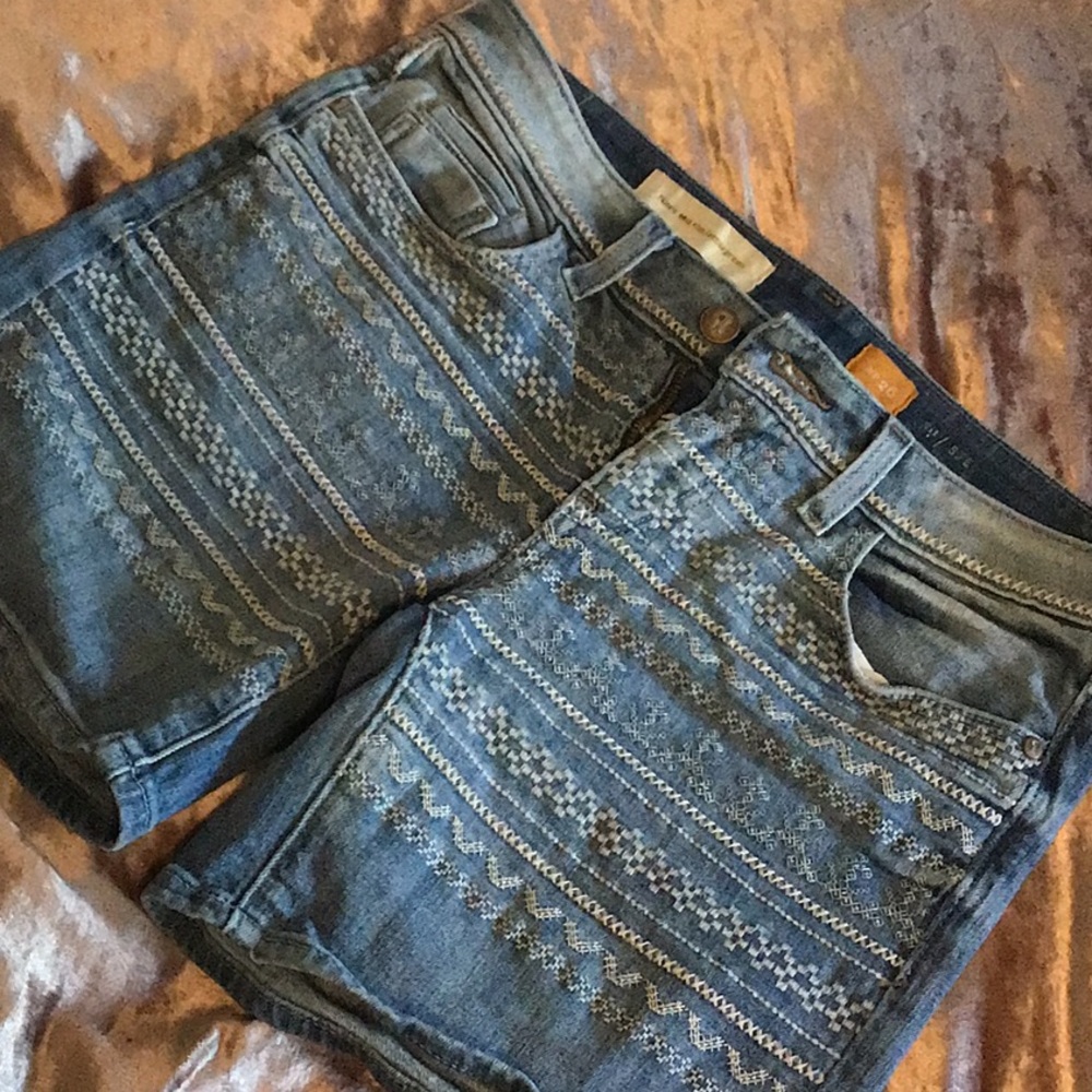 pilcro denim shorts from anthropologie